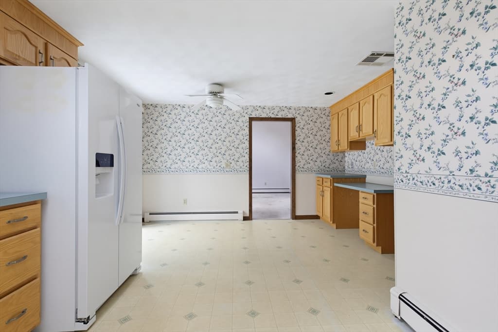 110 Colonial Road, North Attleboro MA 02760 photo 17