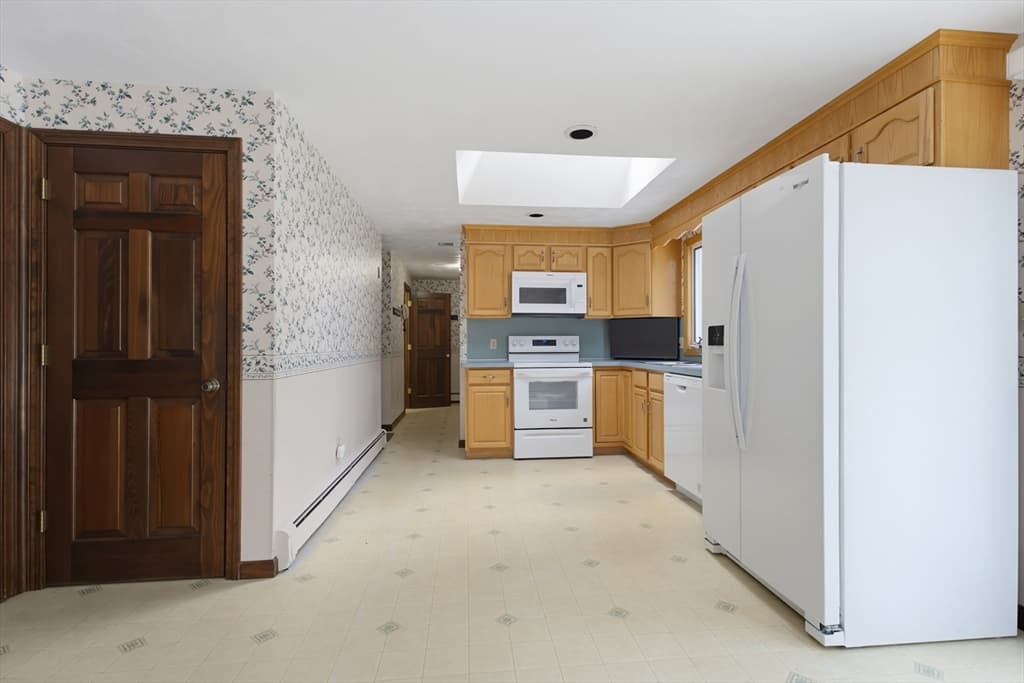 110 Colonial Road, North Attleboro MA 02760 photo 16