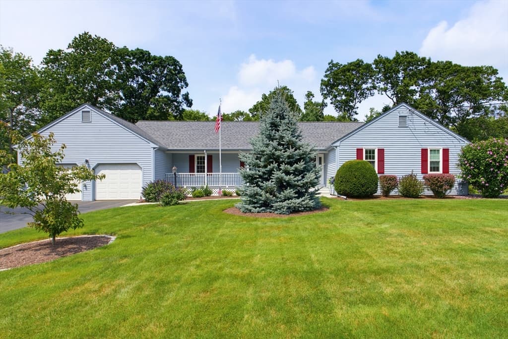 110 Colonial Road, North Attleboro MA 02760