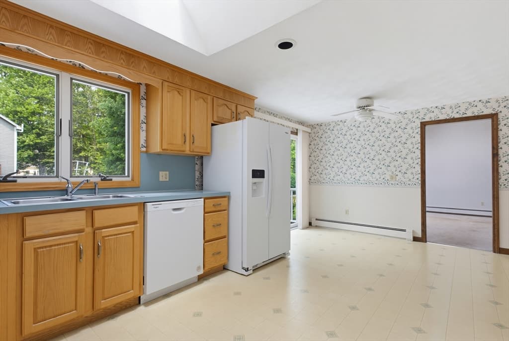 110 Colonial Road, North Attleboro MA 02760 photo 14