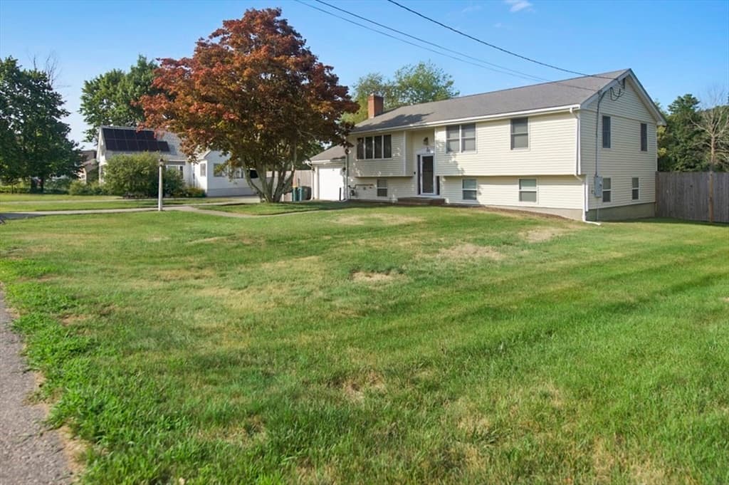 115 Hancock St, Abington MA 02351 photo 2