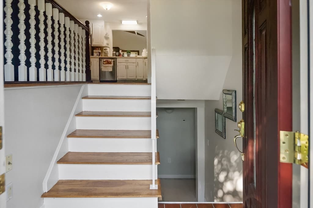 115 Hancock St, Abington MA 02351 photo 3