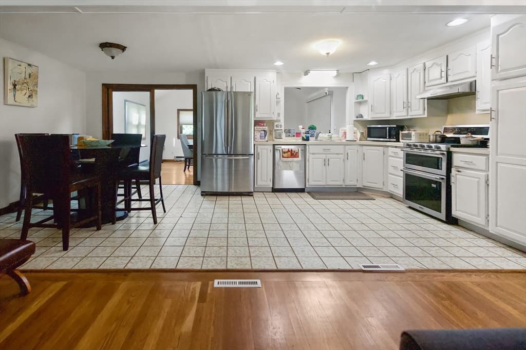 115 Hancock St, Abington MA 02351 photo 5