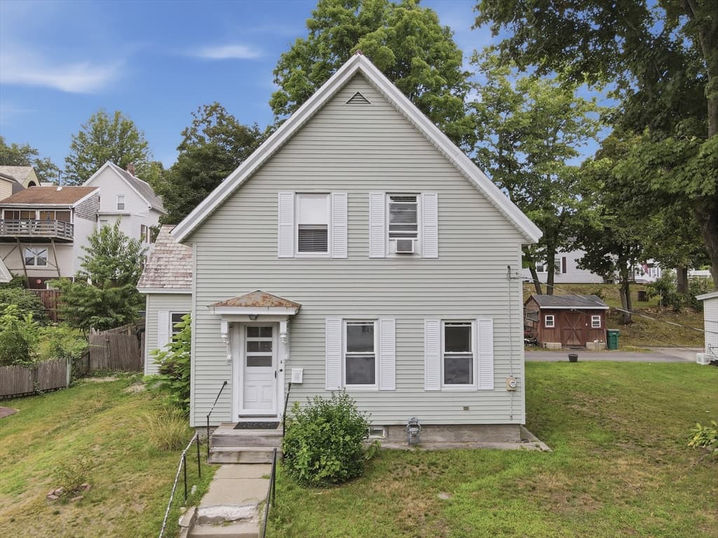 4 Harrison Avenue, Fitchburg MA 01420 photo 2
