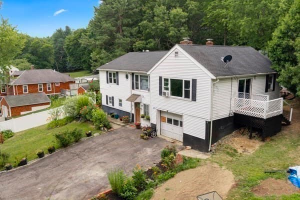 21 N Steele St, Worcester MA 01607 photo 2