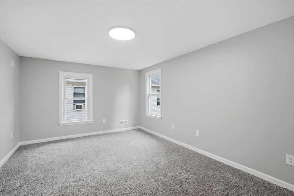 55 Fuller St, Chicopee MA 01020 photo 31