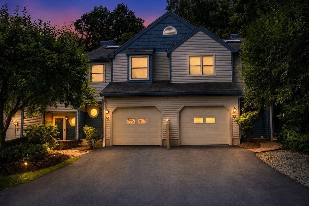 55 Crystal Brook Way # A, Marlborough MA 01752