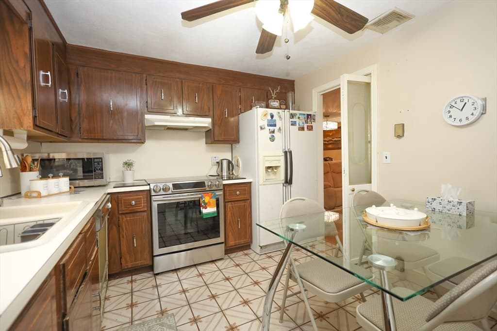 2 Family - 2 Units Up/Down at 82-84 Sylvia, Arlington MA 02476, Arlington, photo 19 of 27
