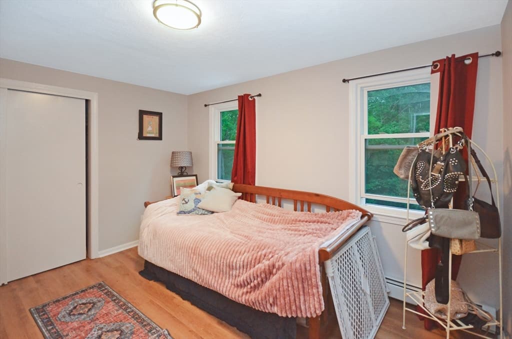 57 Quaker St, Northbridge MA 01534 photo 23