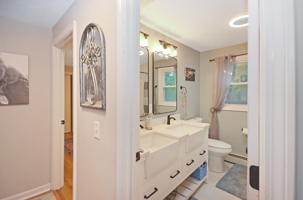 57 Quaker St, Northbridge MA 01534 photo 20