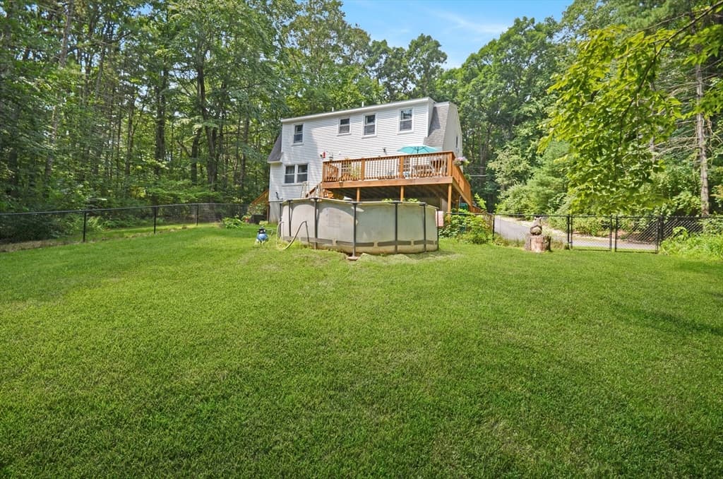 57 Quaker St, Northbridge MA 01534 photo 30