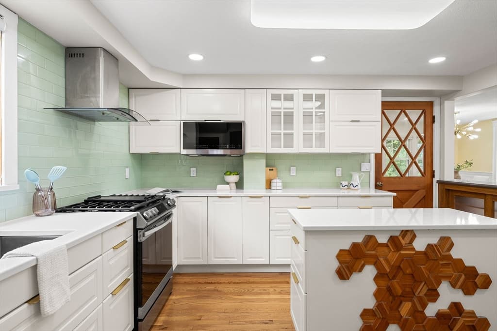 567 Winthrop St, Medford MA 02155 photo 16