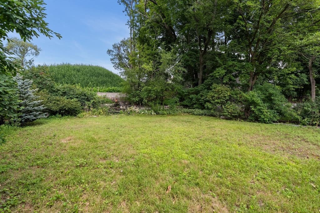 567 Winthrop St, Medford MA 02155 photo 38