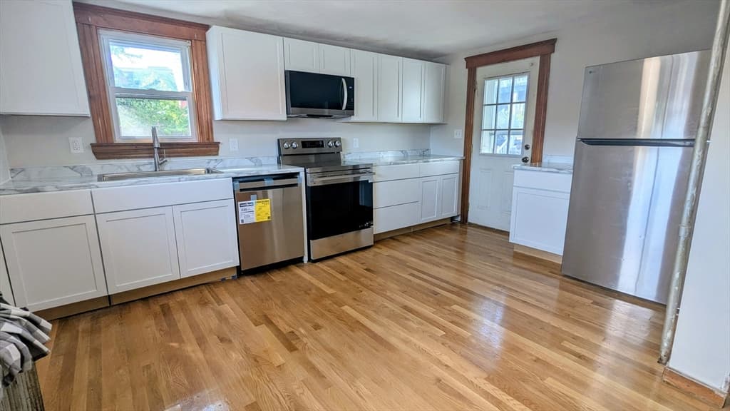 13 Oxford St, Lynn MA 01902 photo 37