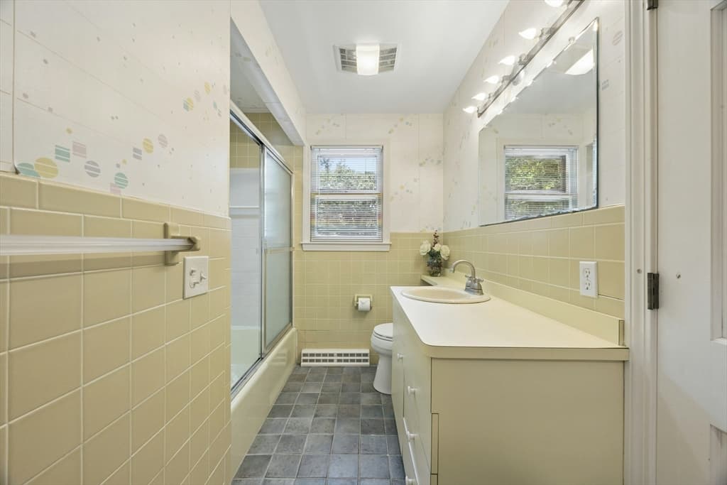 19 Hickory Drive, Worcester MA 01609 photo 13