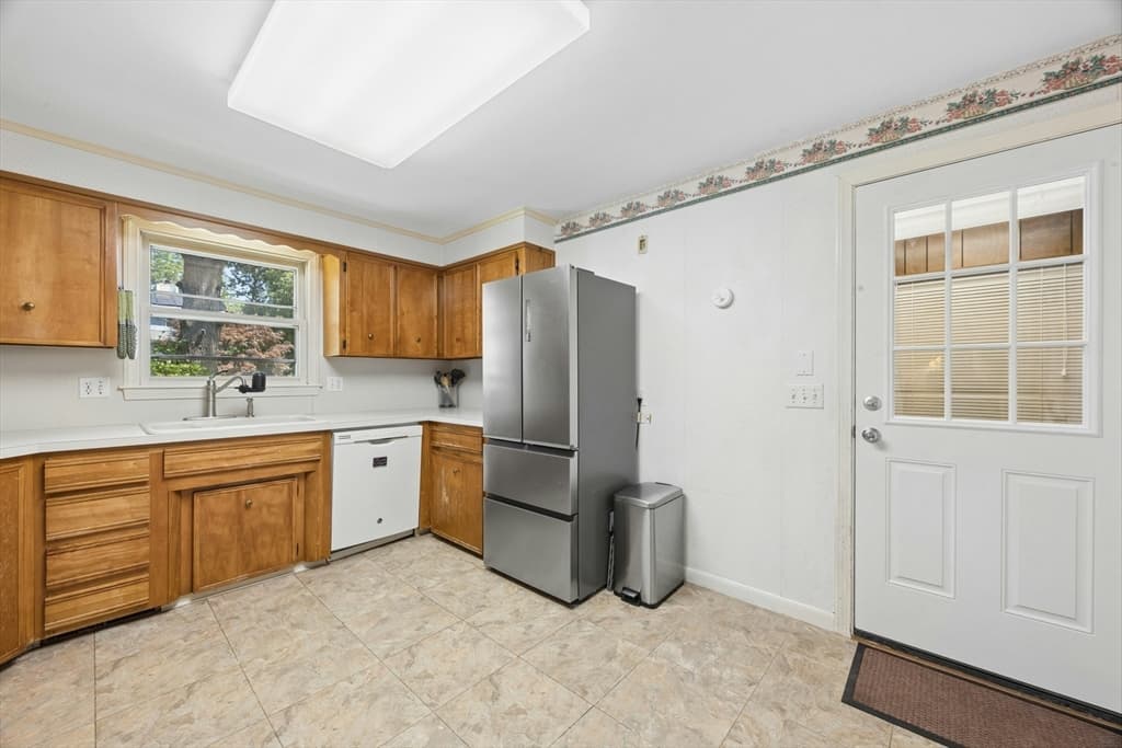19 Hickory Drive, Worcester MA 01609 photo 12
