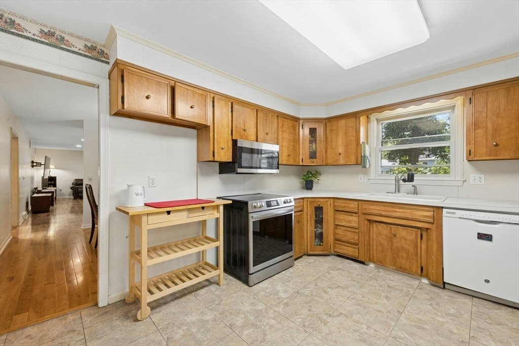 19 Hickory Drive, Worcester MA 01609 photo 10