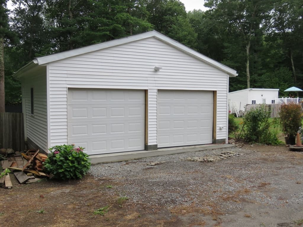 89 N High Street, Foxboro MA 02035 photo 28