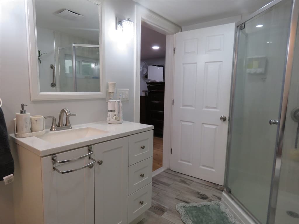 89 N High Street, Foxboro MA 02035 photo 18