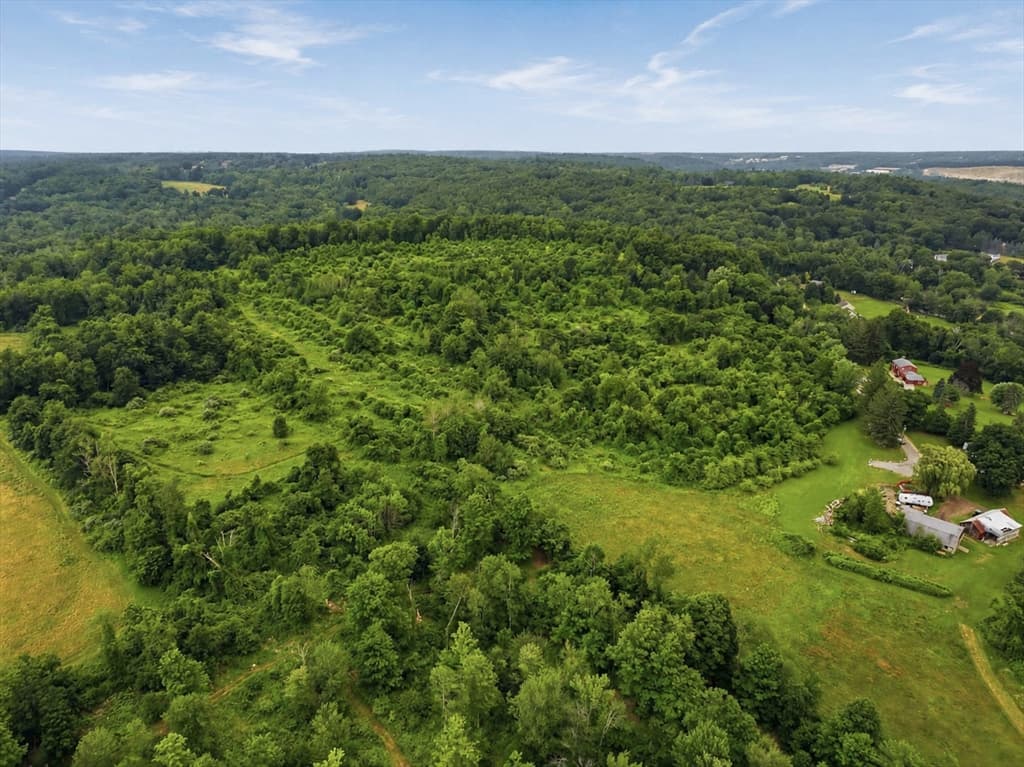 57 Taft Rd, Sterling MA 01564