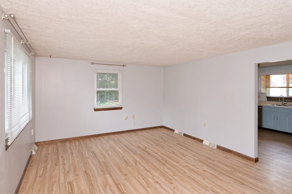 41 West St # 41, Milford MA 01757 photo 4