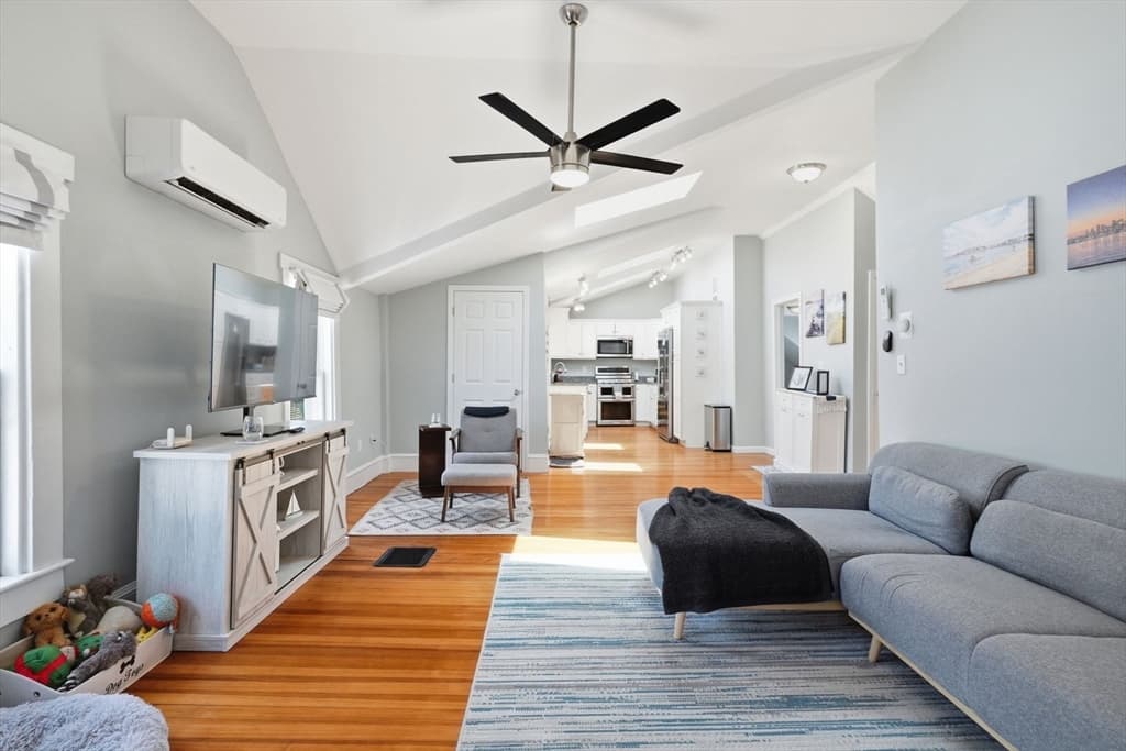 16 Billows Street # B, Winthrop MA 02152 photo 2