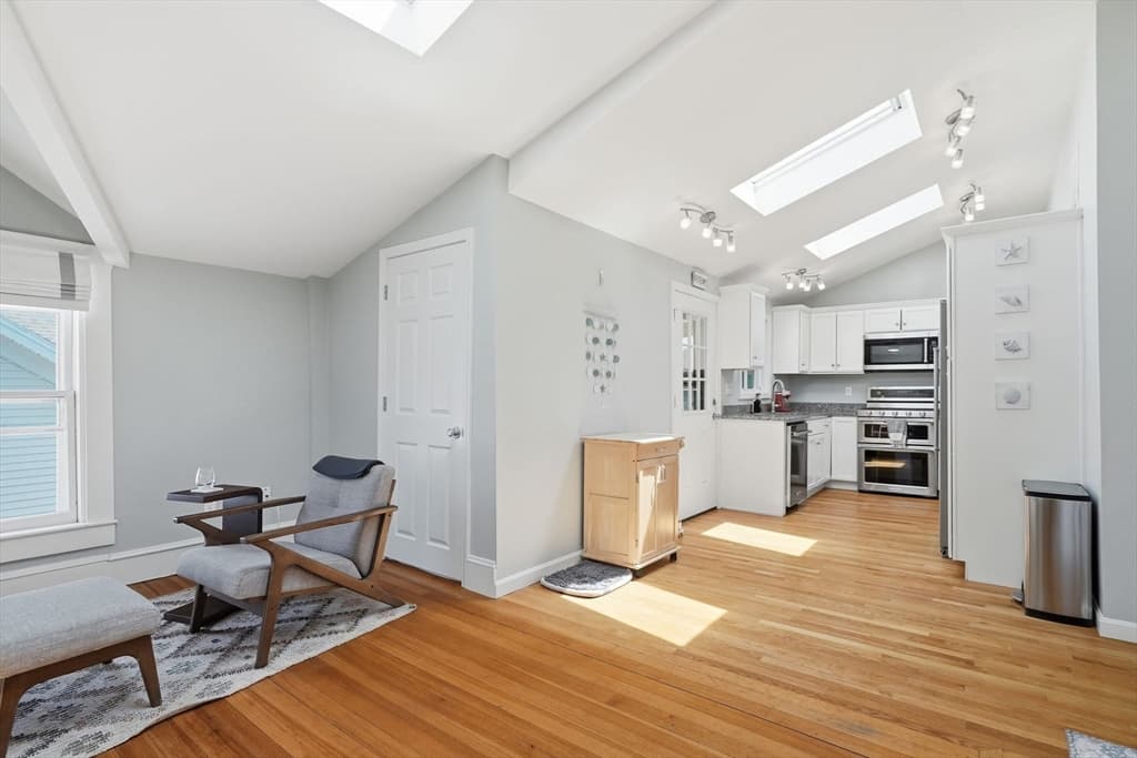 16 Billows Street # B, Winthrop MA 02152 photo 3