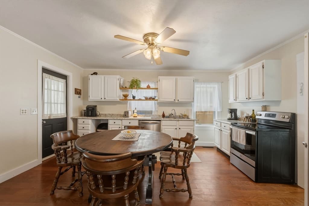 45 Nichols St, Gardner MA 01440 photo 6