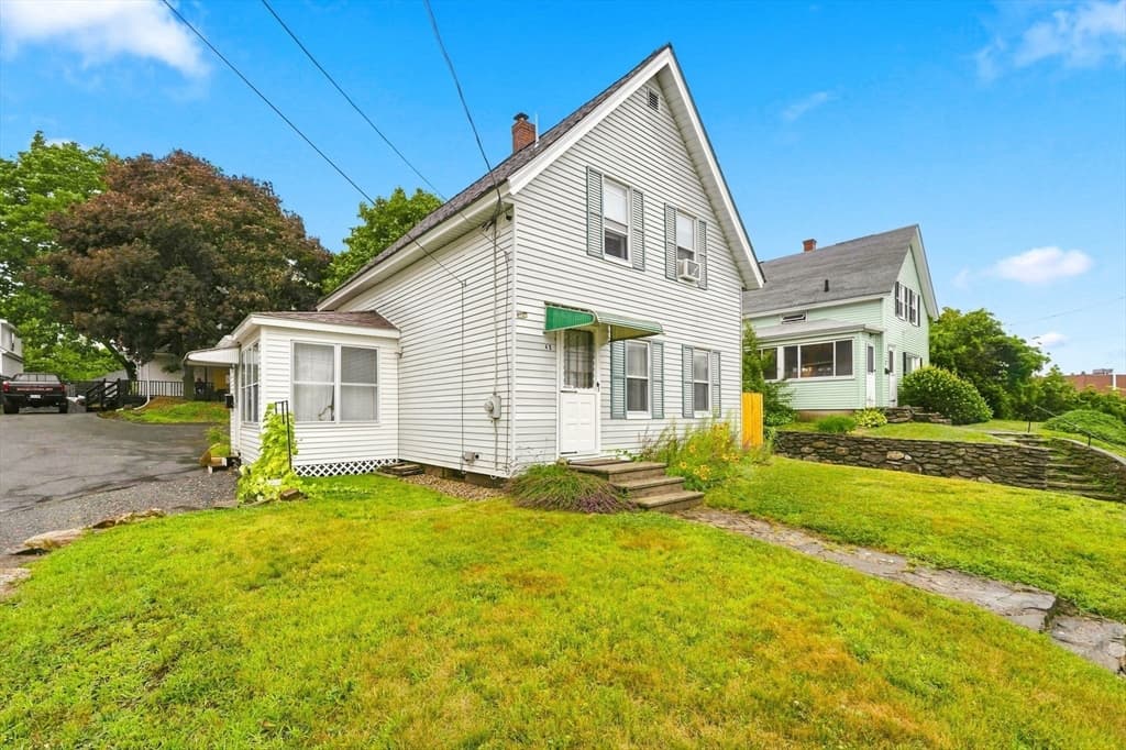 45 Nichols St, Gardner MA 01440