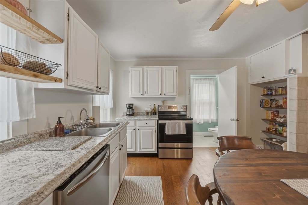 45 Nichols St, Gardner MA 01440 photo 4