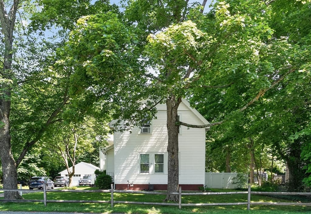 207 N Central St, East Bridgewater MA 02333 photo 2