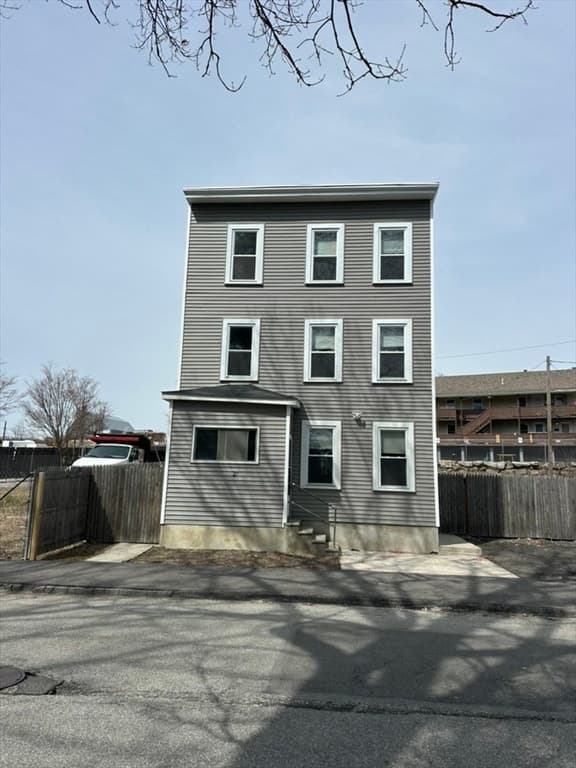 27 North St, Worcester MA 01605 photo 18
