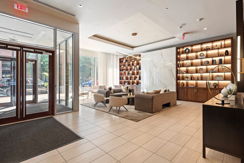 32 Traveler St # 413, Boston MA 02118 photo 14