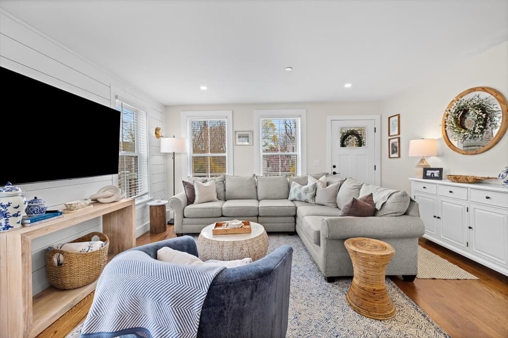 6 Macdonald Terrace # A, Scituate MA 02066 photo 6