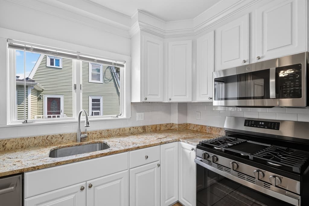 34 Bay View St, Quincy MA 02169 photo 7