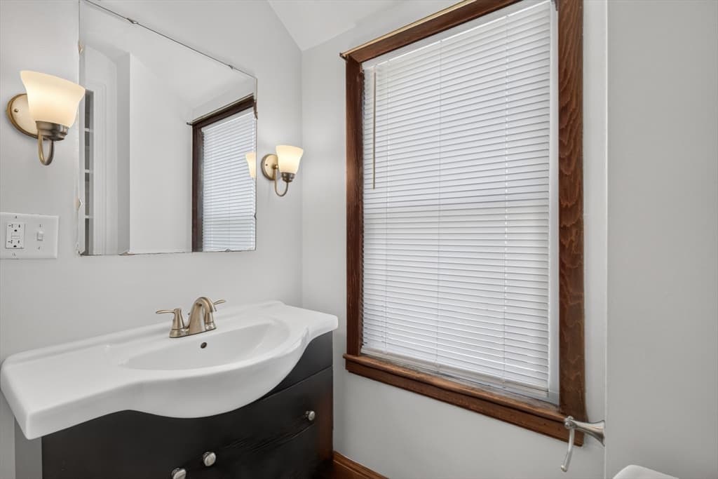 34 Bay View St, Quincy MA 02169 photo 15