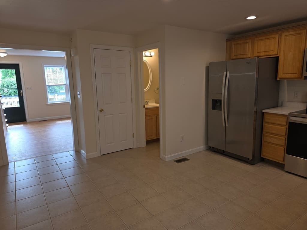 958 Warren Ave # 9, Brockton MA 02301 photo 7