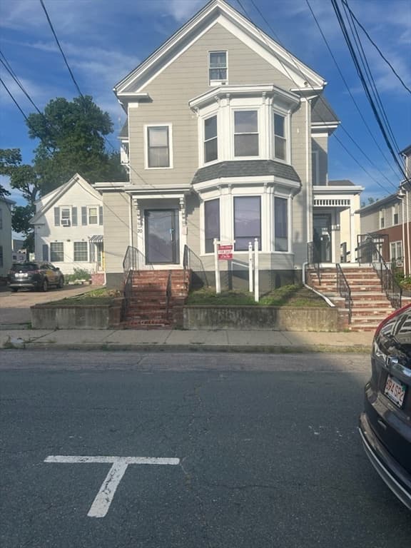 20 Cottage St, Brockton MA 02301