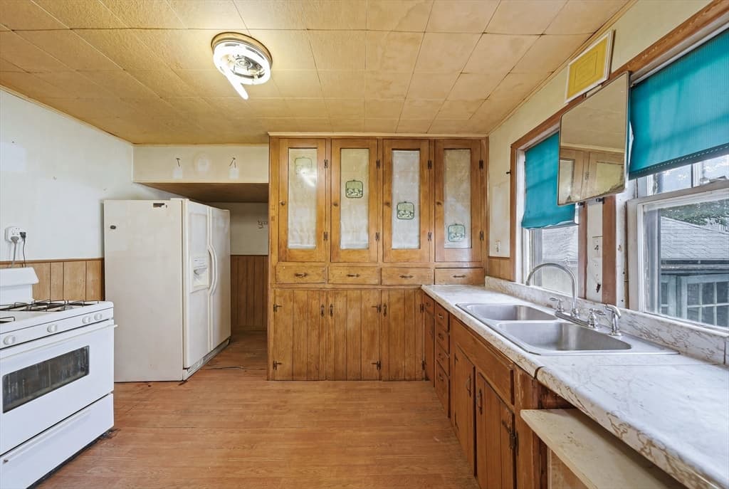 100 Taunton, Boston MA 02136 photo 7