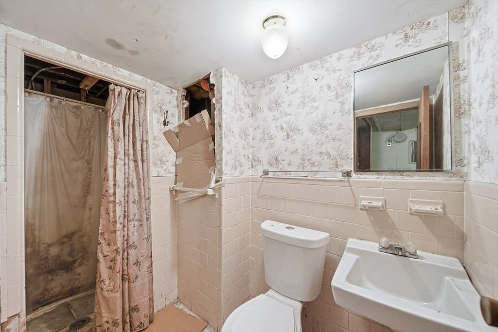 100 Taunton, Boston MA 02136 photo 20