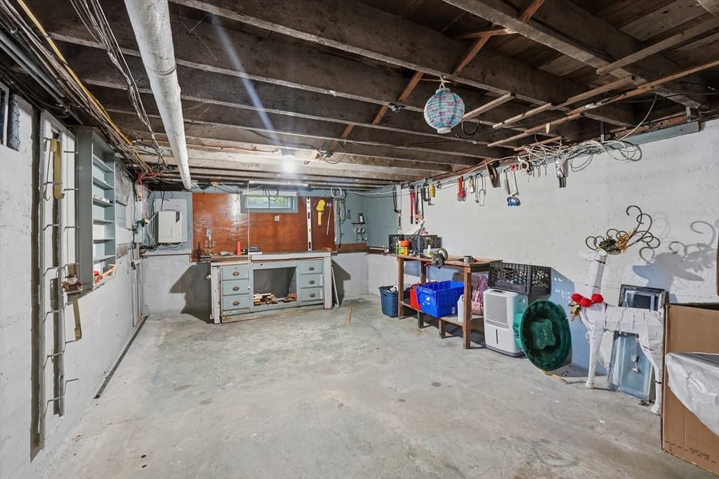 196 N Main St, Leominster MA 01453 photo 38