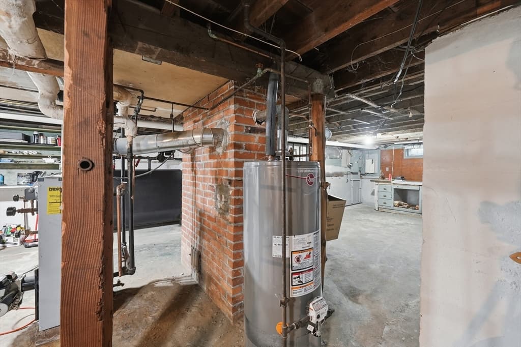 196 N Main St, Leominster MA 01453 photo 37