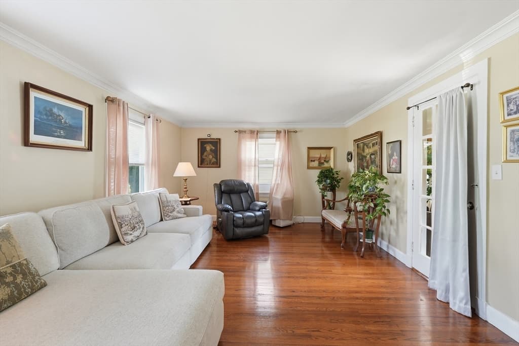 196 N Main St, Leominster MA 01453 photo 4