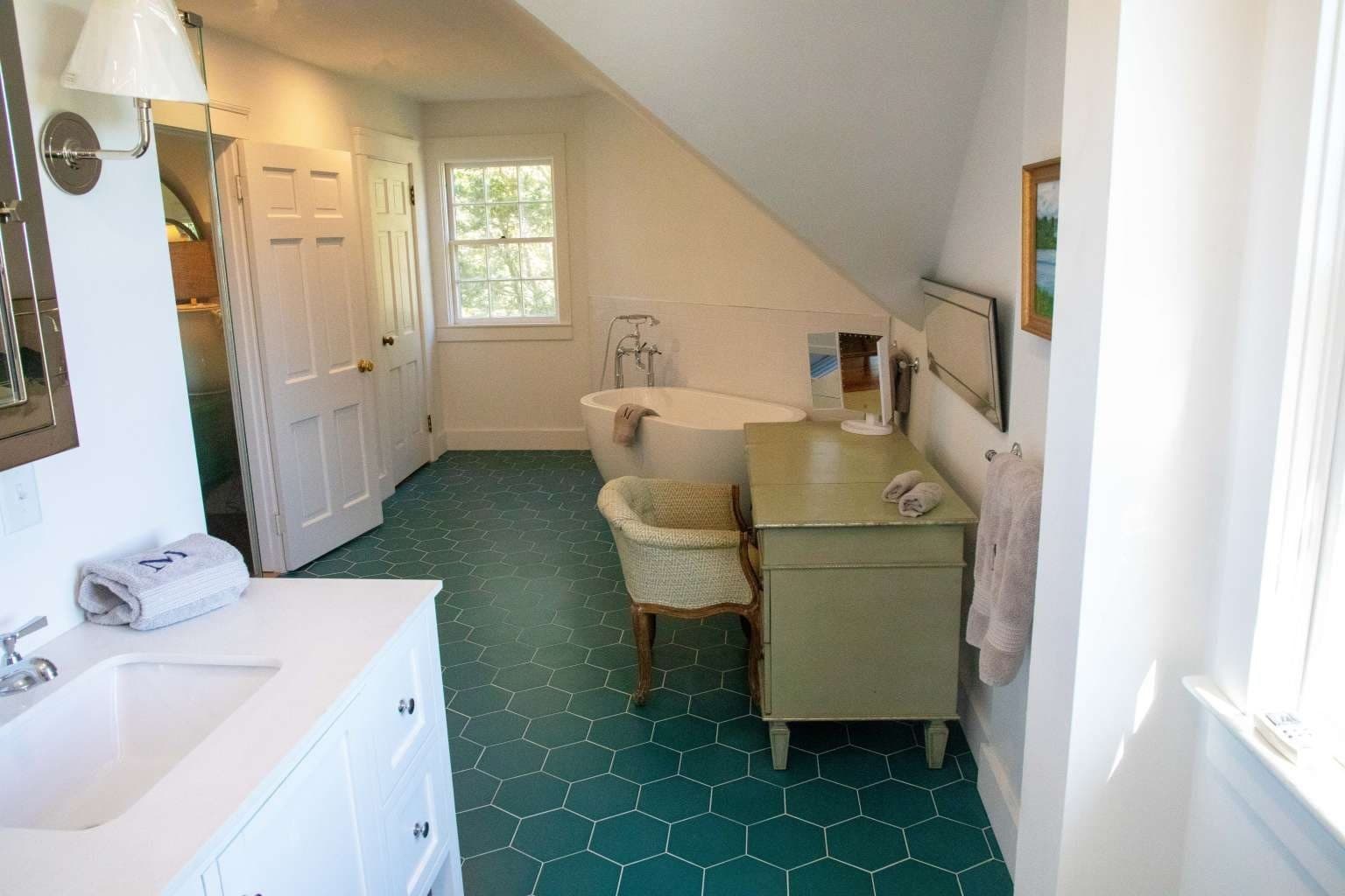 Single Family Residence at 512 River Road, Westport MA 02790, photo 24 of 37