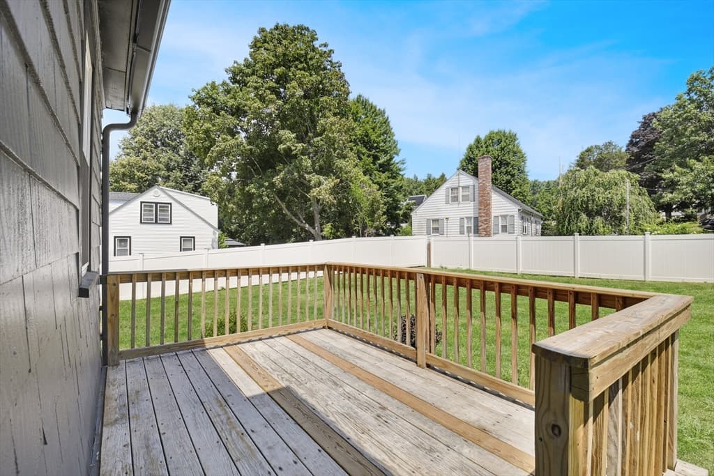 35 Richardson Rd, Fitchburg MA 01420 photo 7