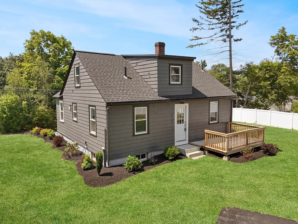 35 Richardson Rd, Fitchburg MA 01420 photo 4