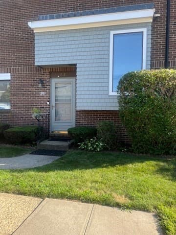 272 Greenbrook Drive # 272, Stoughton MA 02072 photo 2