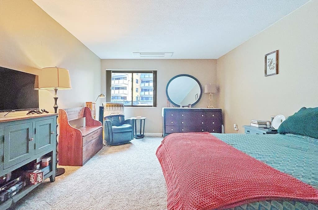 295 Lynn Shore Dr # 104, Lynn MA 01902 photo 17