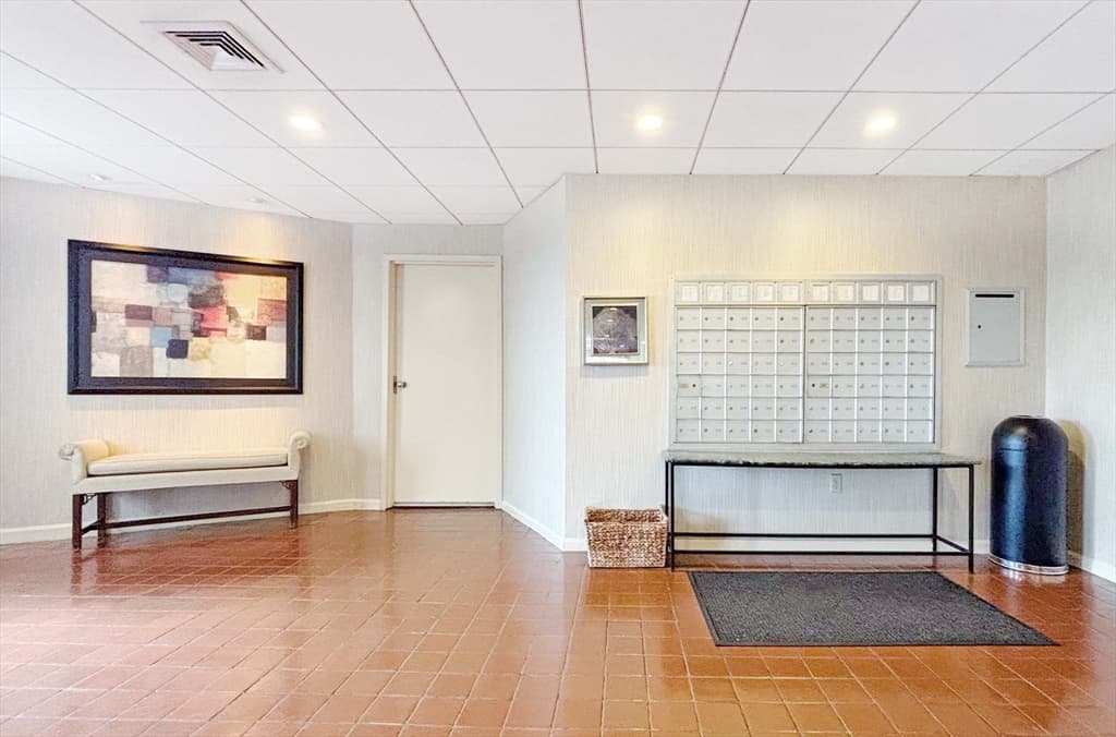 295 Lynn Shore Dr # 104, Lynn MA 01902 photo 21