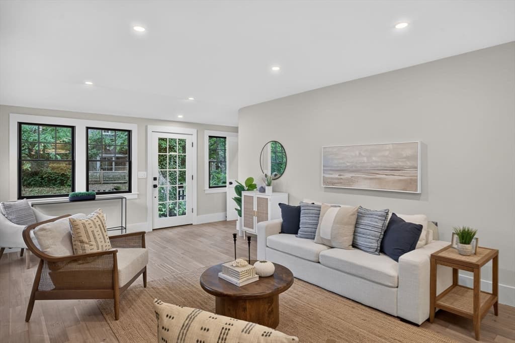21 Brewster Street, Provincetown MA 02657 photo 6